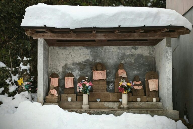 Explore Kinosaki Onsen ♨️ – Your Ultimate Guidebook